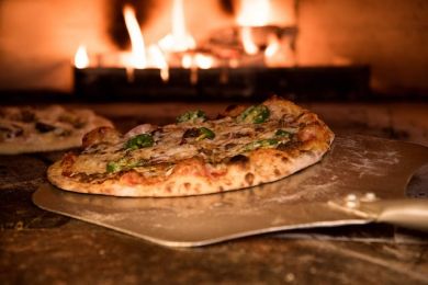 Pizza Restaurant Franchises: Create Your Own!