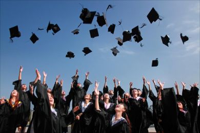 Recent Grads: Put Your Degree to Good Use and Start a Franchise
