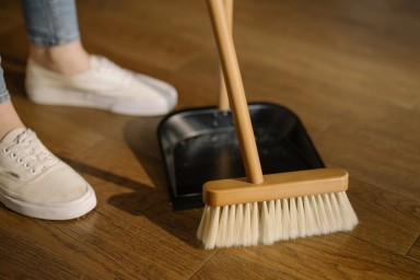 How to Make a Career Change With a Domestic Cleaning Franchise
