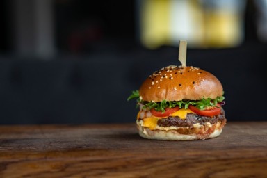 4 Tips for Building a Business Plan for a Successful Burger Franchise